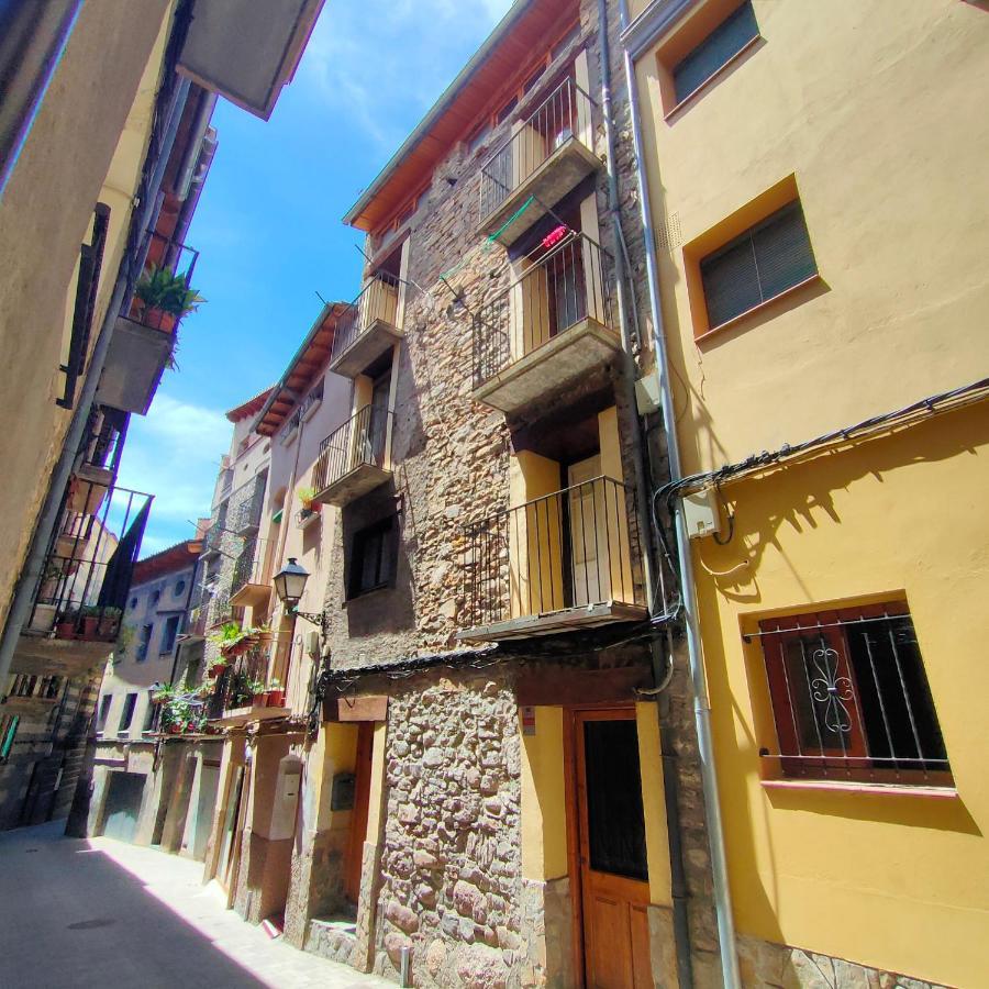 Casa Rural Cal Rocco Porta Del Pirineu Побла де Сегур Екстериор снимка