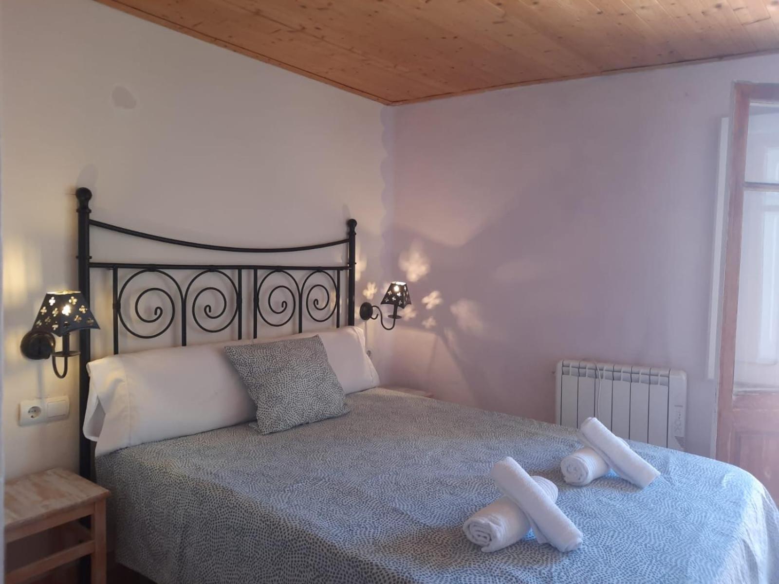 Casa Rural Cal Rocco Porta Del Pirineu Побла де Сегур Екстериор снимка