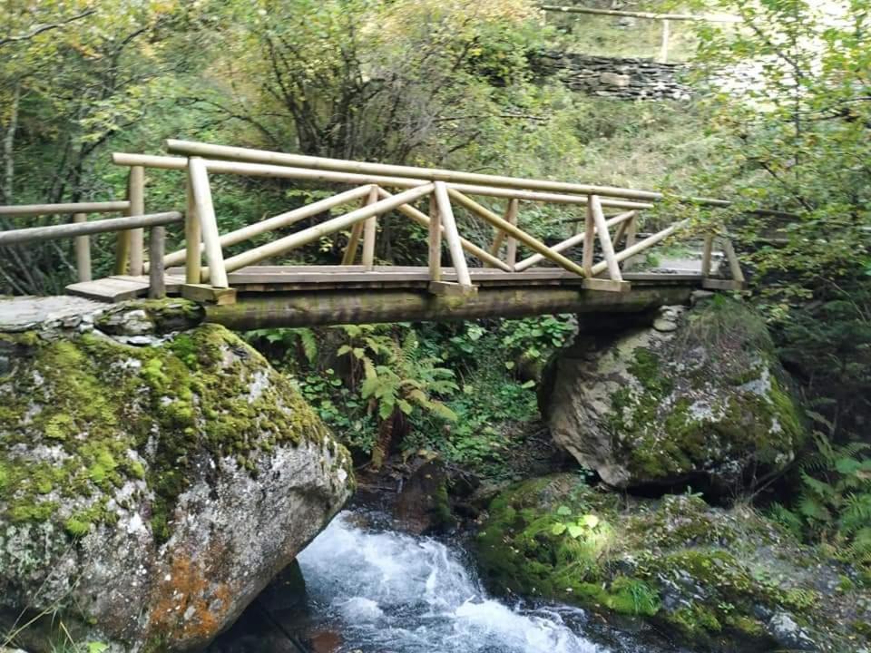Casa Rural Cal Rocco Porta Del Pirineu Побла де Сегур Стая снимка